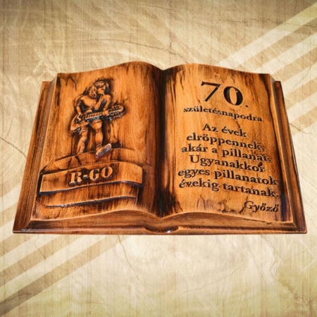 70. születésnapra egyedi fakönyv